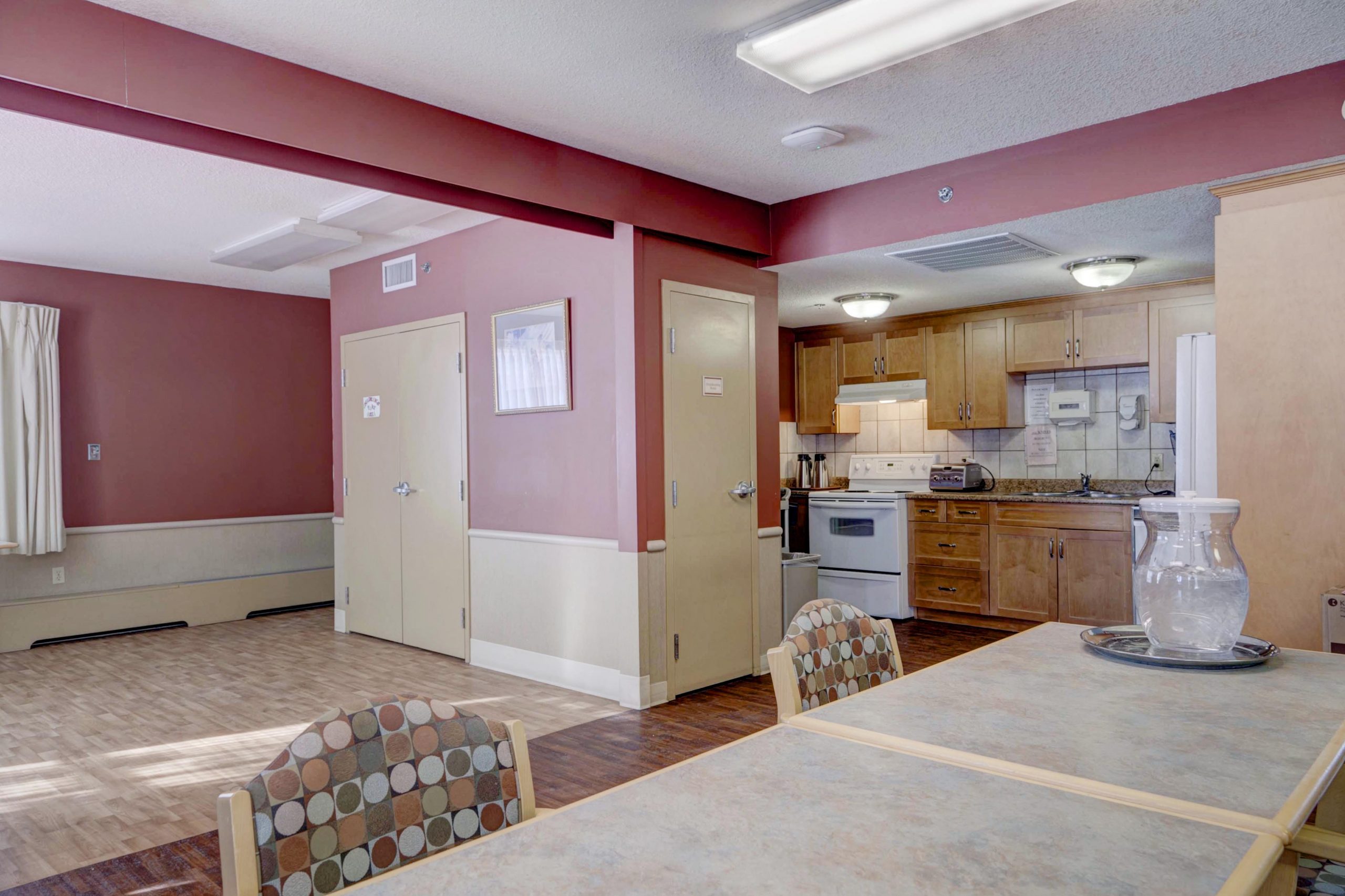 C.-Hospice-Kitchenette-for-Families-Residents-scaled