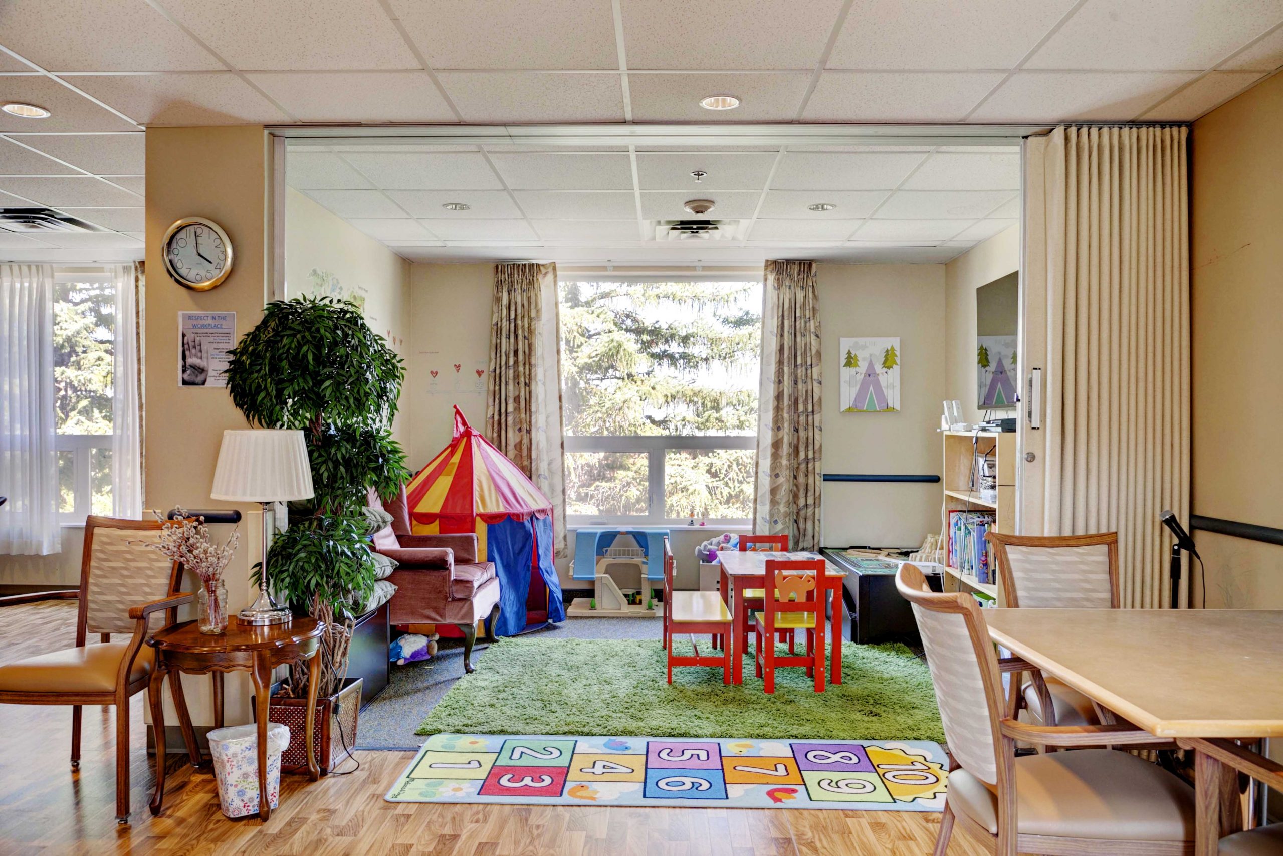 S.-Hospice-Childrens-Play-Area-scaled