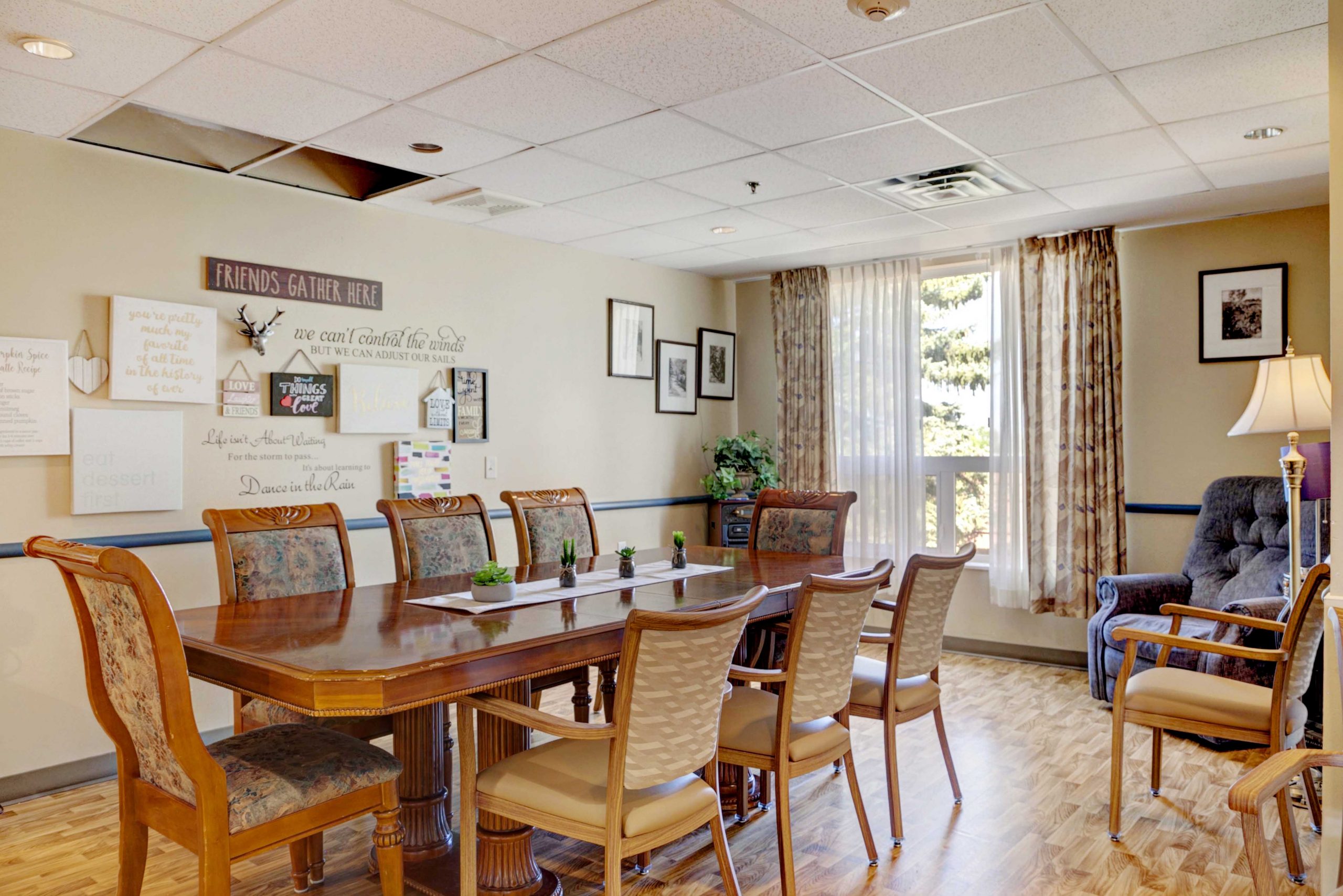 S.-Hospice-Conference-Room-scaled